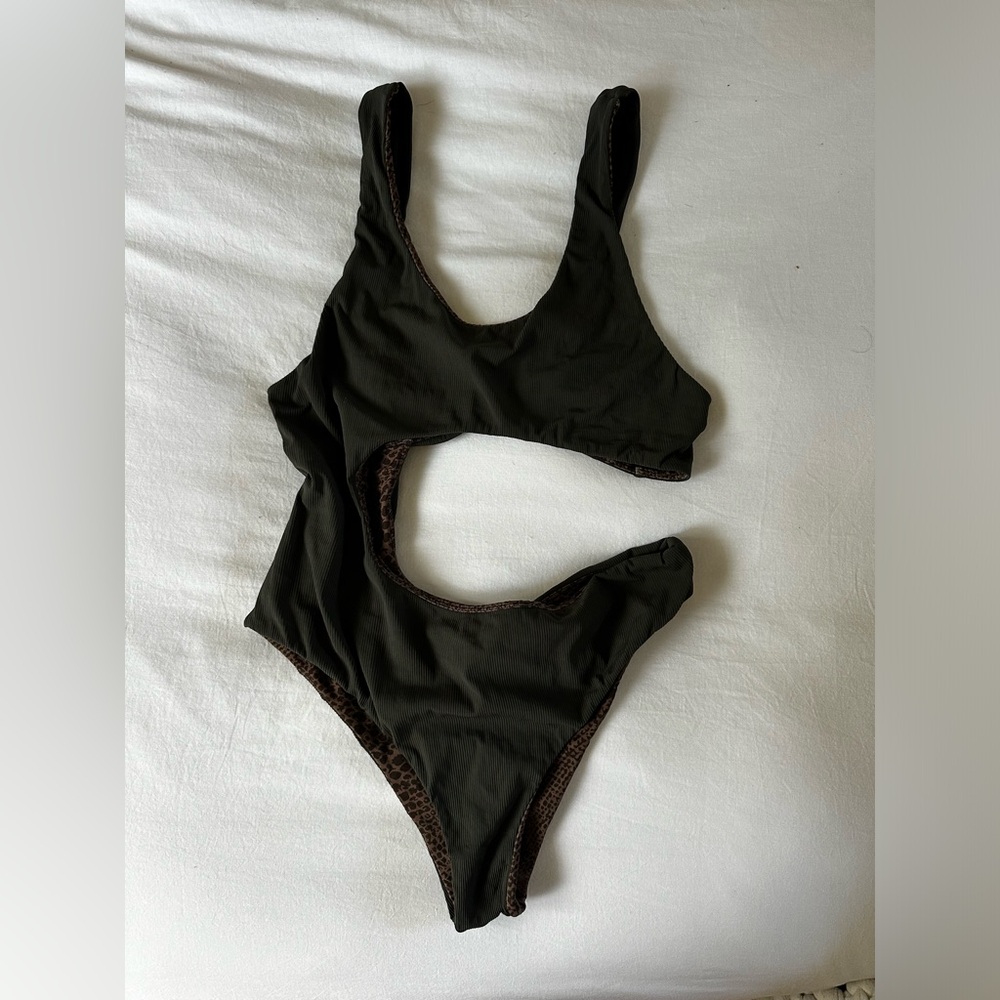 Acacia Cora One Piece in Carob